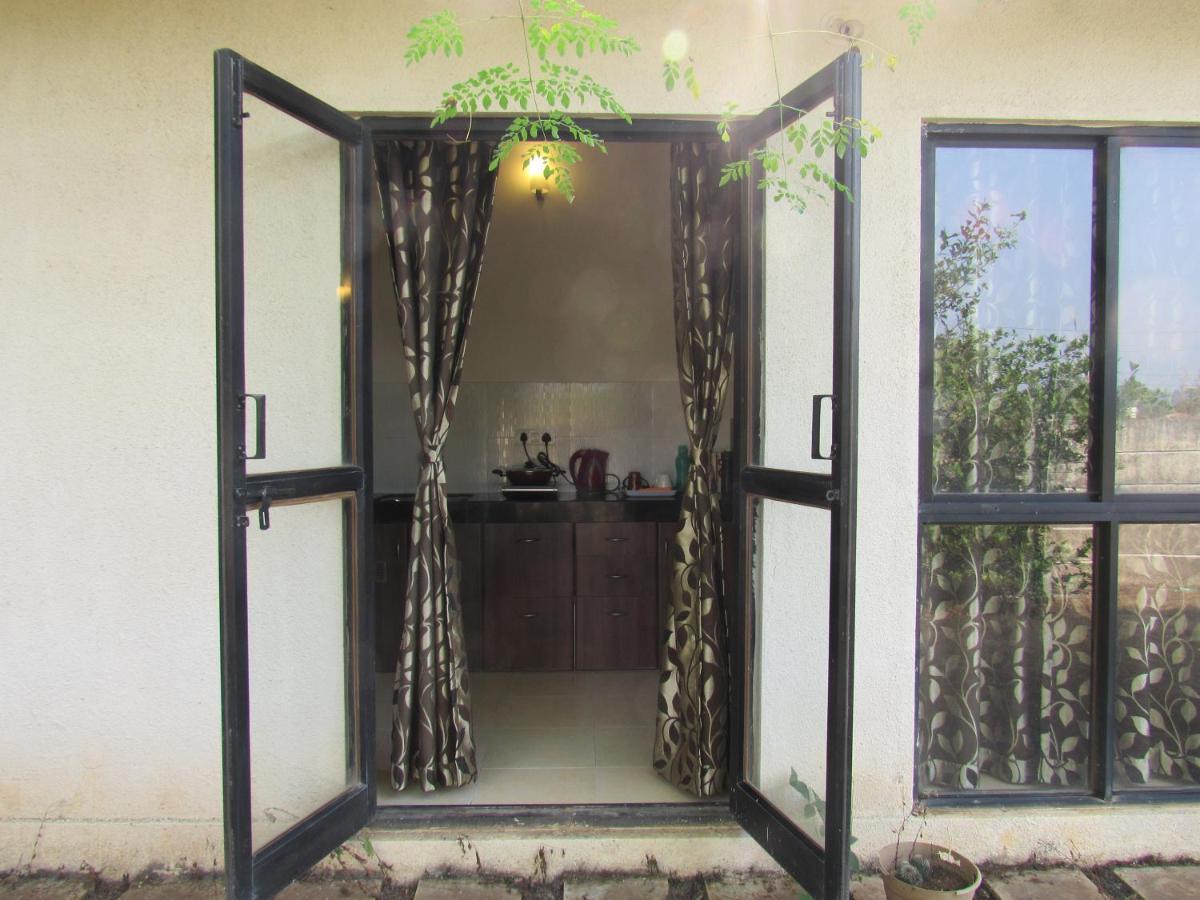 Retreat Chalets, The Nest, At Sparsh Resorts, Karjat Exterior foto